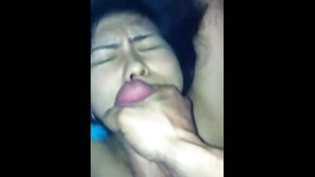 Faye भ्यालेन्टाइन र ग्रीष्म तूफान को Slutty टोली एक साथीलाई मनपराउँदै